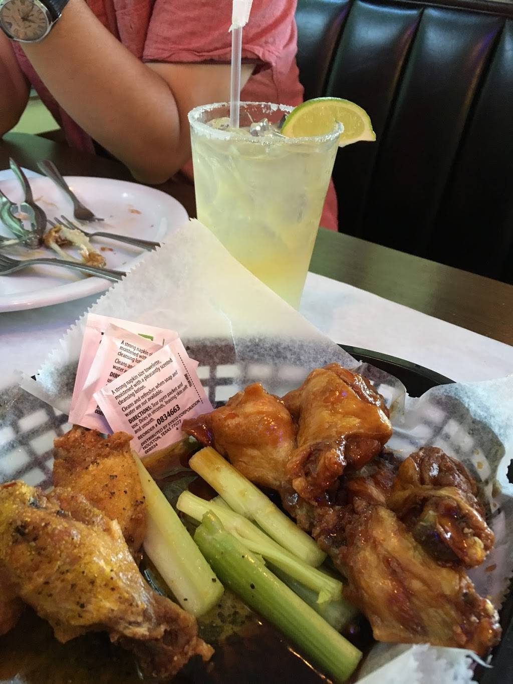 Big Daddy’s Oyster Bar | restaurant | 101 Crossings E Suite 3, Peachtree City, GA 30269, USA | 7706321563 OR +1 770-632-1563