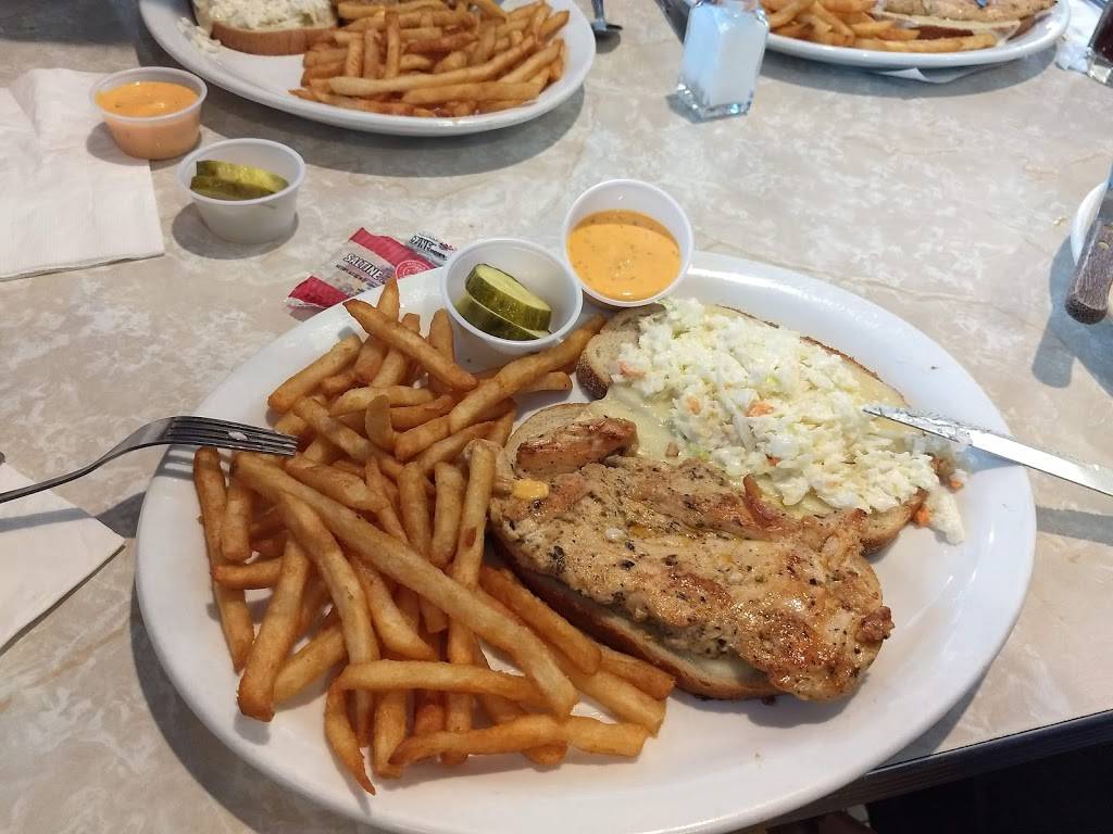 The Cup & Saucer Diner | restaurant | 82 Boniface Dr, Pine Bush, NY 12566, USA | 8457445969 OR +1 845-744-5969