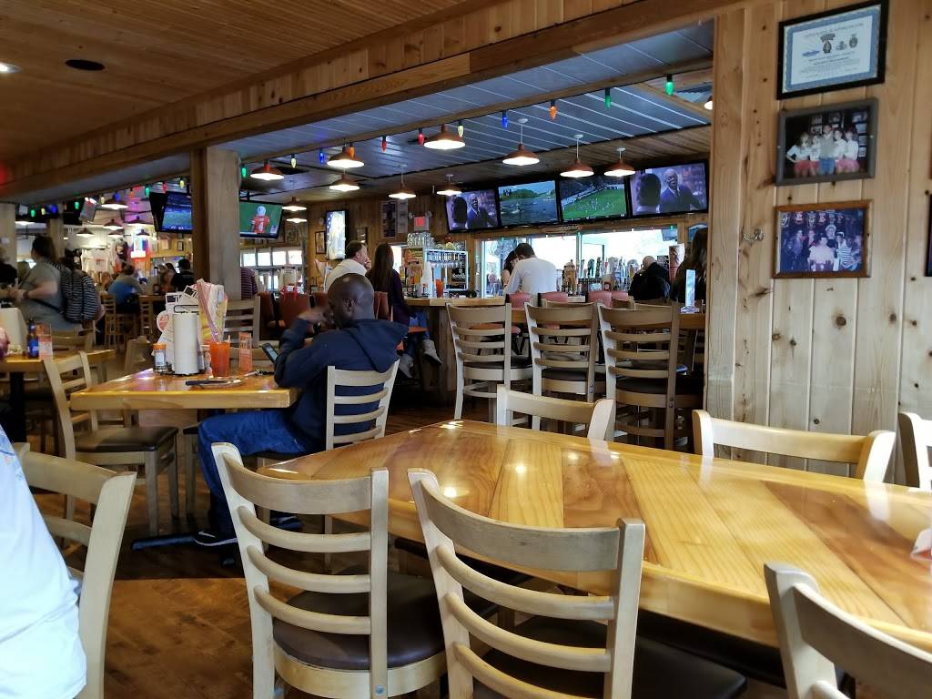 Hooters | restaurant | 2800 Gulf to Bay Blvd, Clearwater, FL 33759, USA | 7277974008 OR +1 727-797-4008