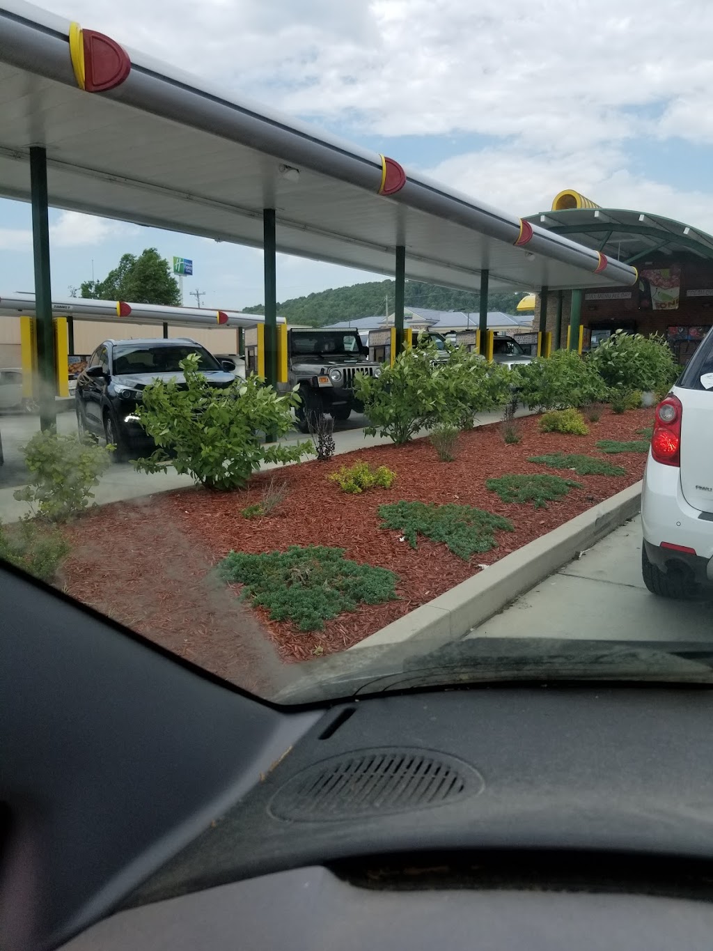 Sonic Drive-In | restaurant | 1017 Hwy 62 E, Mountain Home, AR 72653, USA | 8704243326 OR +1 870-424-3326