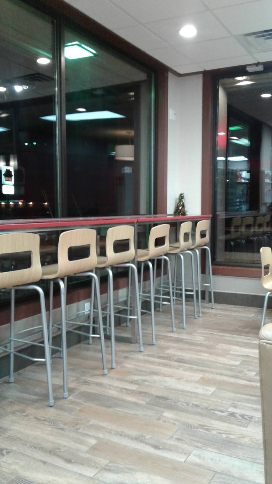 Wendys | restaurant | 415 Broad St, Elizabethton, TN 37643, USA | 4235432141 OR +1 423-543-2141