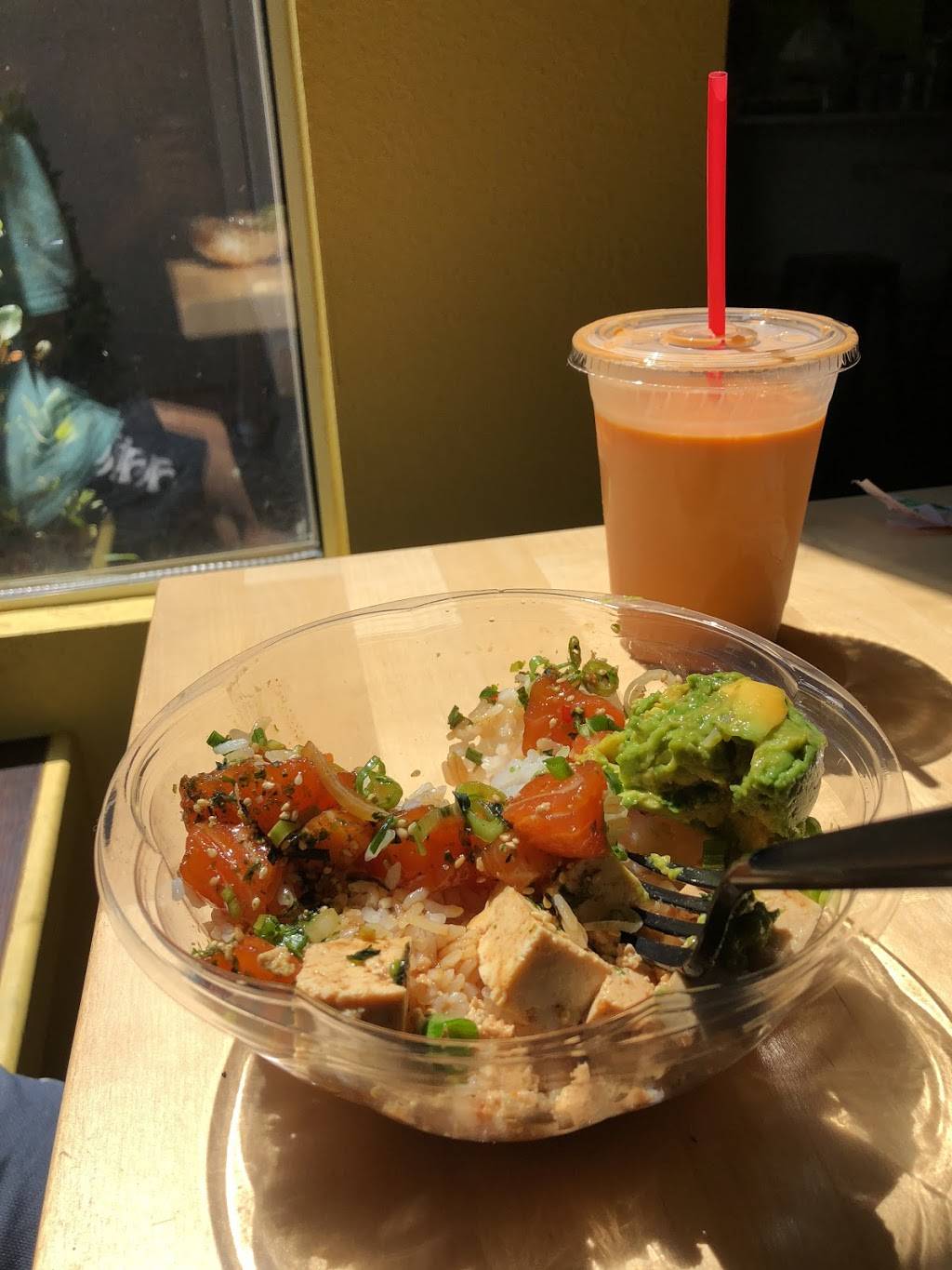 Ponzu Poke Bar | restaurant | 1051 Park Pl, San Mateo, CA 94403, USA | 6502359798 OR +1 650-235-9798