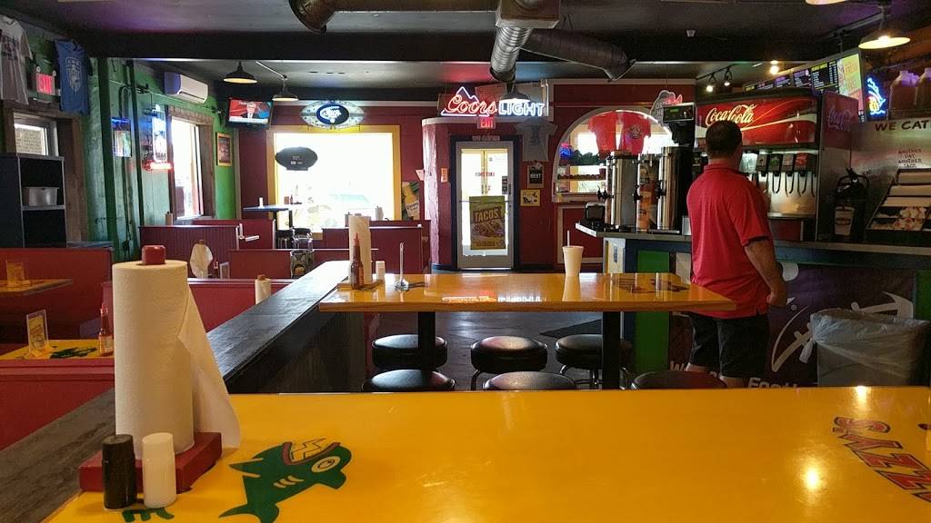 Fuzzys Taco Shop | restaurant | 2719 Race St, Fort Worth, TX 76111, USA | 8178318226 OR +1 817-831-8226