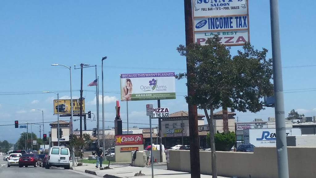 Carls Jr. | restaurant | 9861 De Soto Ave, Chatsworth, CA 91311, USA | 8189980188 OR +1 818-998-0188