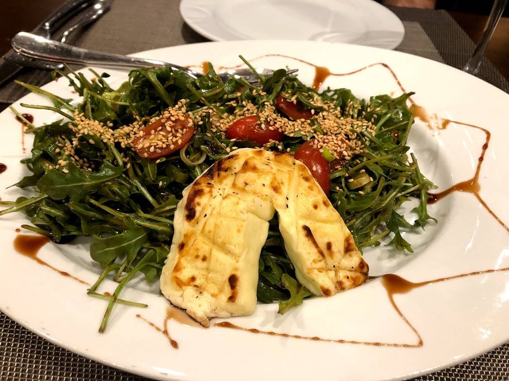 Restaurant Beroya | restaurant | 3455 Boulevard Saint-Martin O, Laval, QC H7T 1A2, Canada | 4506812020 OR +1 450-681-2020