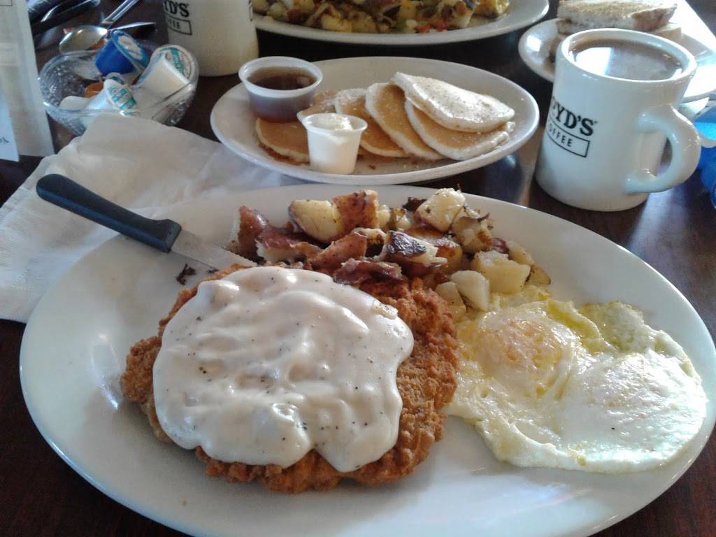 Yosemite Falls Cafe | cafe | 4020 N Cedar Ave, Fresno, CA 93726, USA | 5592227800 OR +1 559-222-7800