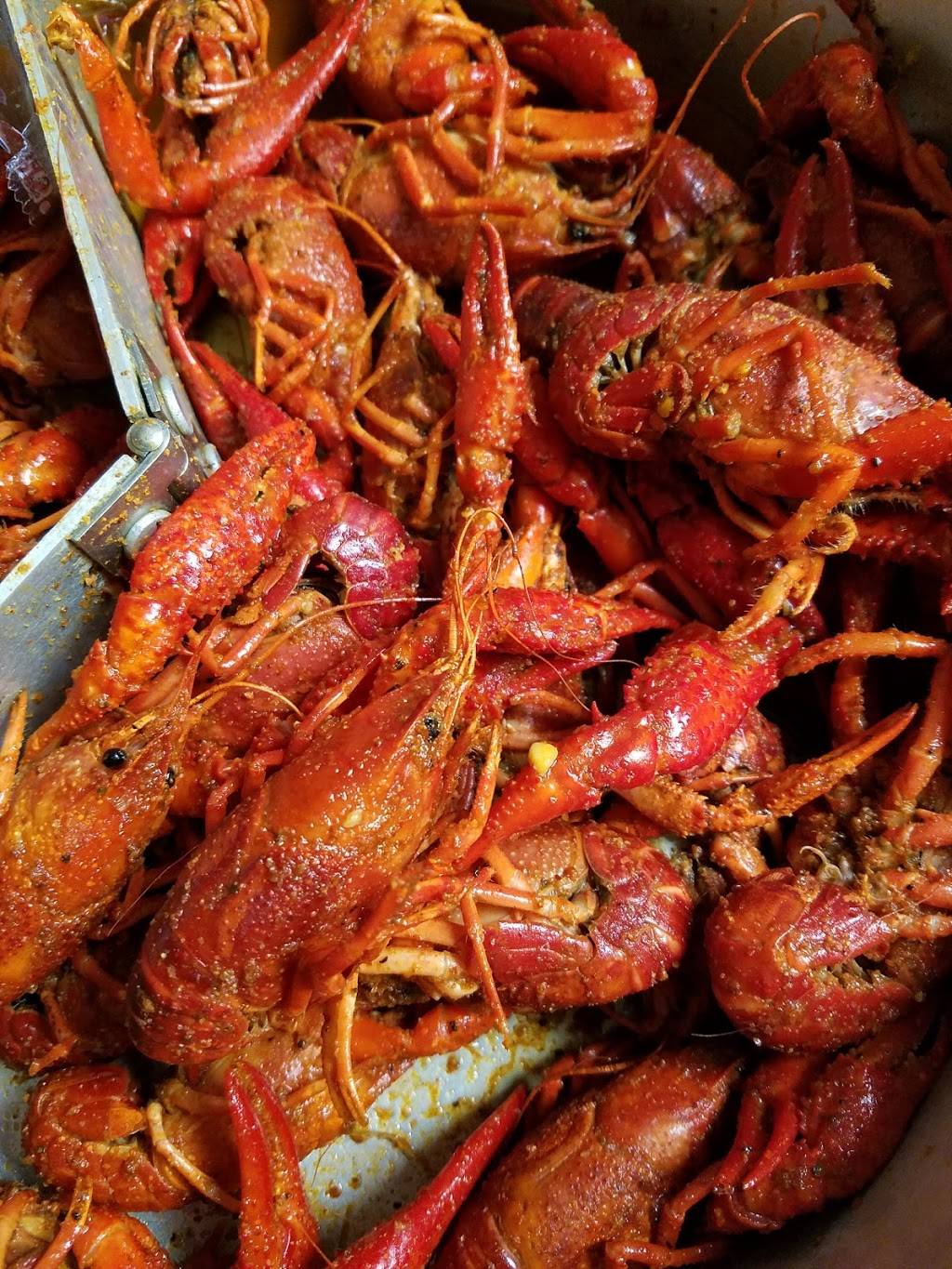 Granddaddy’s Crawfish | restaurant | 2725 W Willow St, Scott, LA 70583, USA | 3372653770 OR +1 337-265-3770