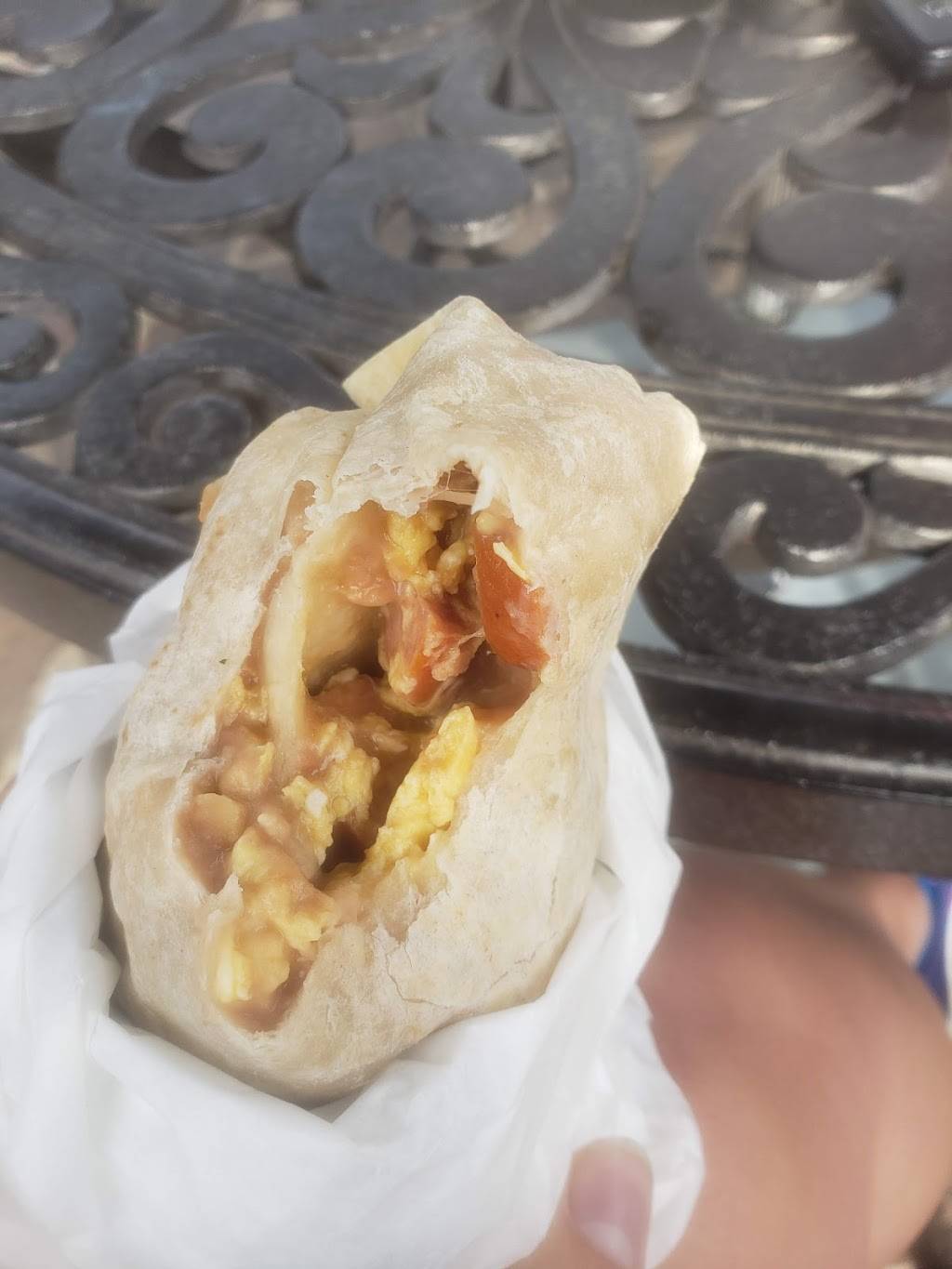 Lilys Malibu | bakery | 29211 Heathercliff Rd, Malibu, CA 90265, USA | 3104573745 OR +1 310-457-3745