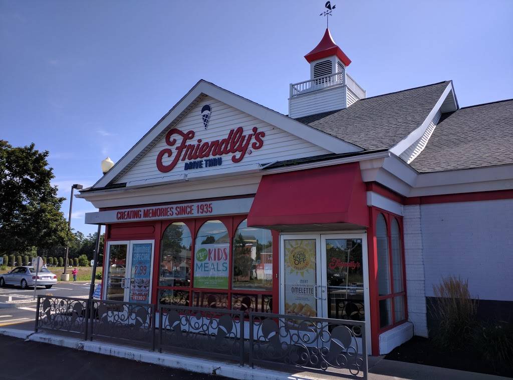 Friendlys | restaurant | 21 Southampton Rd, Westfield, MA 01085, USA | 4135620625 OR +1 413-562-0625