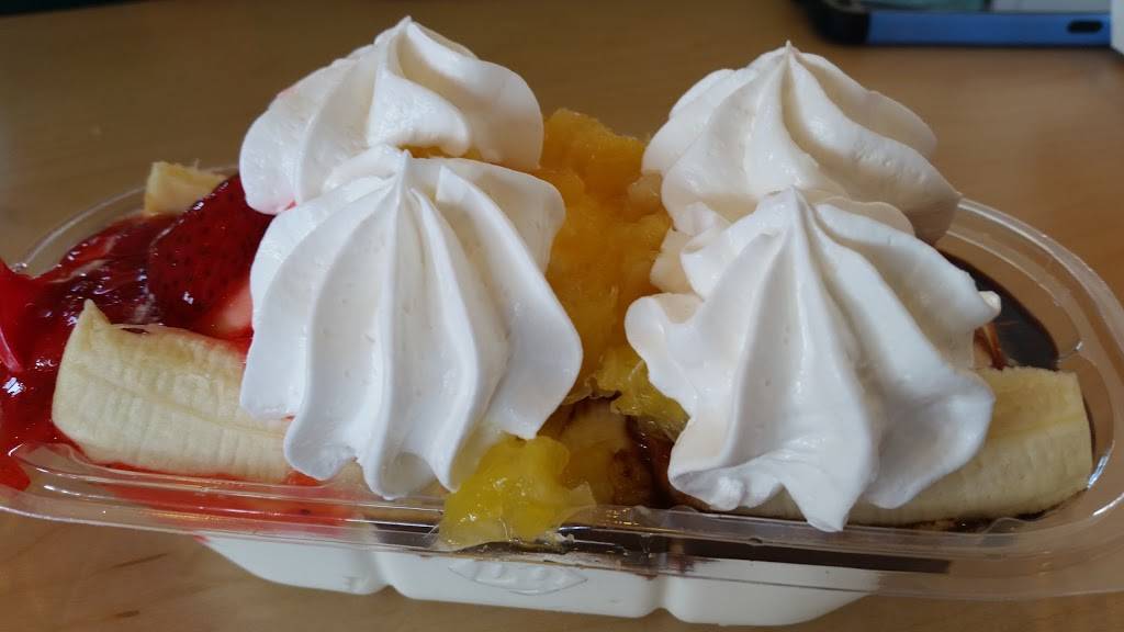 Dairy Queen Grill & Chill | restaurant | 950 Division St, Cobourg, ON K9A 5J5, Canada | 9053779280 OR +1 905-377-9280