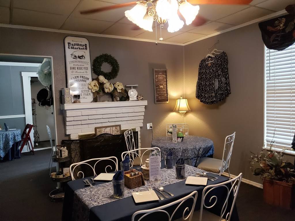 Sweet Magnolias Tea Bistro | restaurant | 212 Howard St, Auburndale, FL 33823, USA | 8639651684 OR +1 863-965-1684