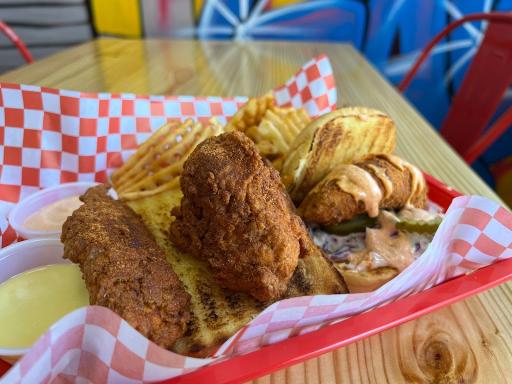 Blazin Hot Chicken | restaurant | 1920 E Houston River Rd, Westlake, LA 70669, USA | 3376611878 OR +1 337-661-1878