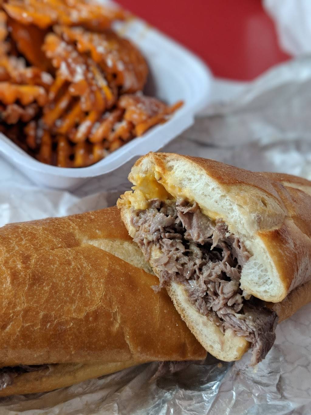 Tony Lukes | restaurant | 39 E Oregon Ave, Philadelphia, PA 19148, USA | 2155515725 OR +1 215-551-5725