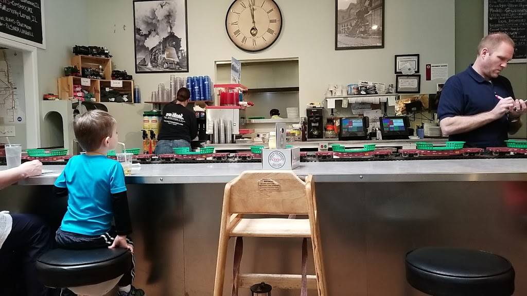 The Junction Diner The Train Restaurant | restaurant | 7401 Madison St, Forest Park, IL 60130, USA | 7087715276 OR +1 708-771-5276