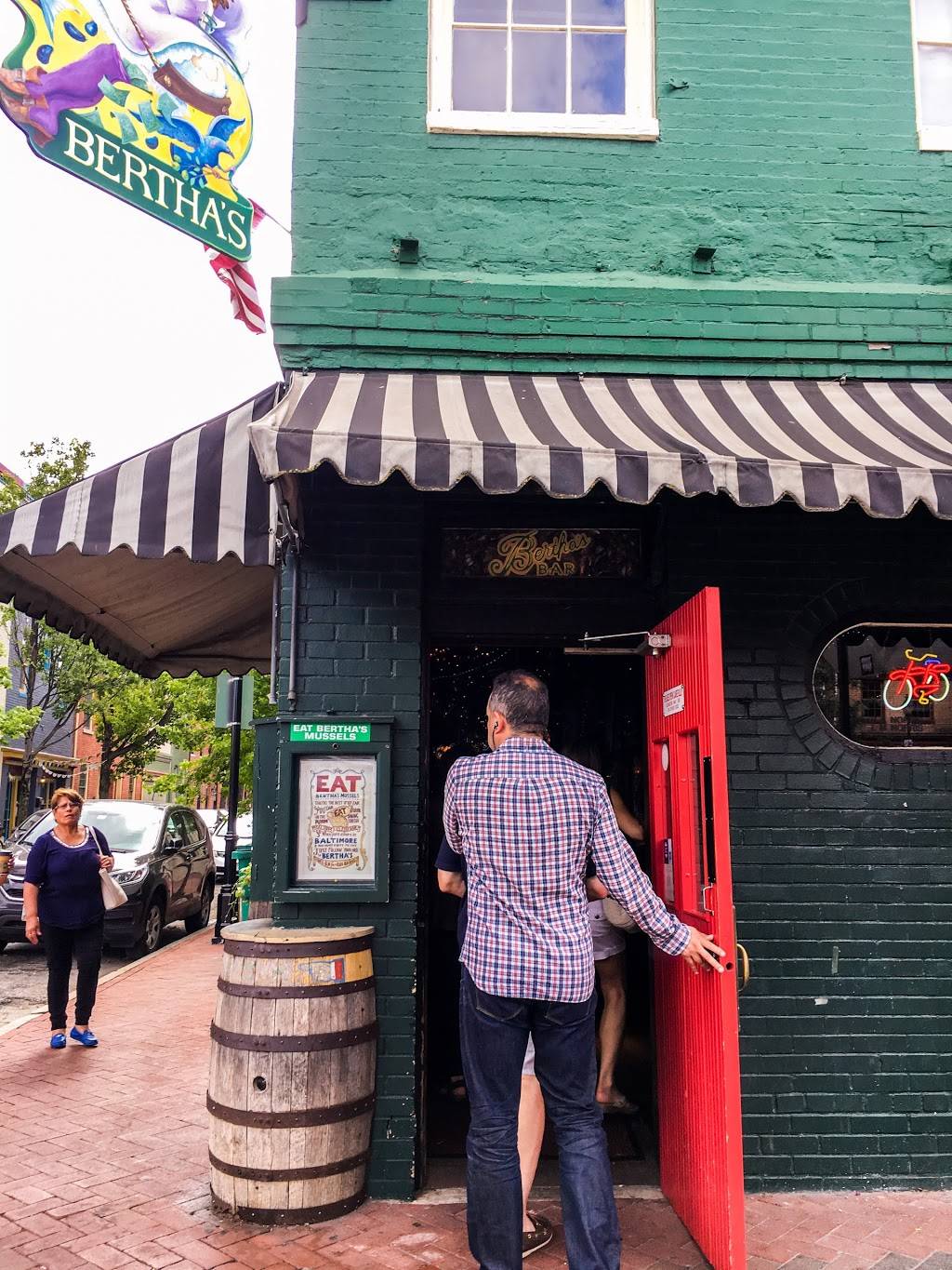 Berthas | night club | 734 S Broadway, Baltimore, MD 21231, USA | 4103275795 OR +1 410-327-5795