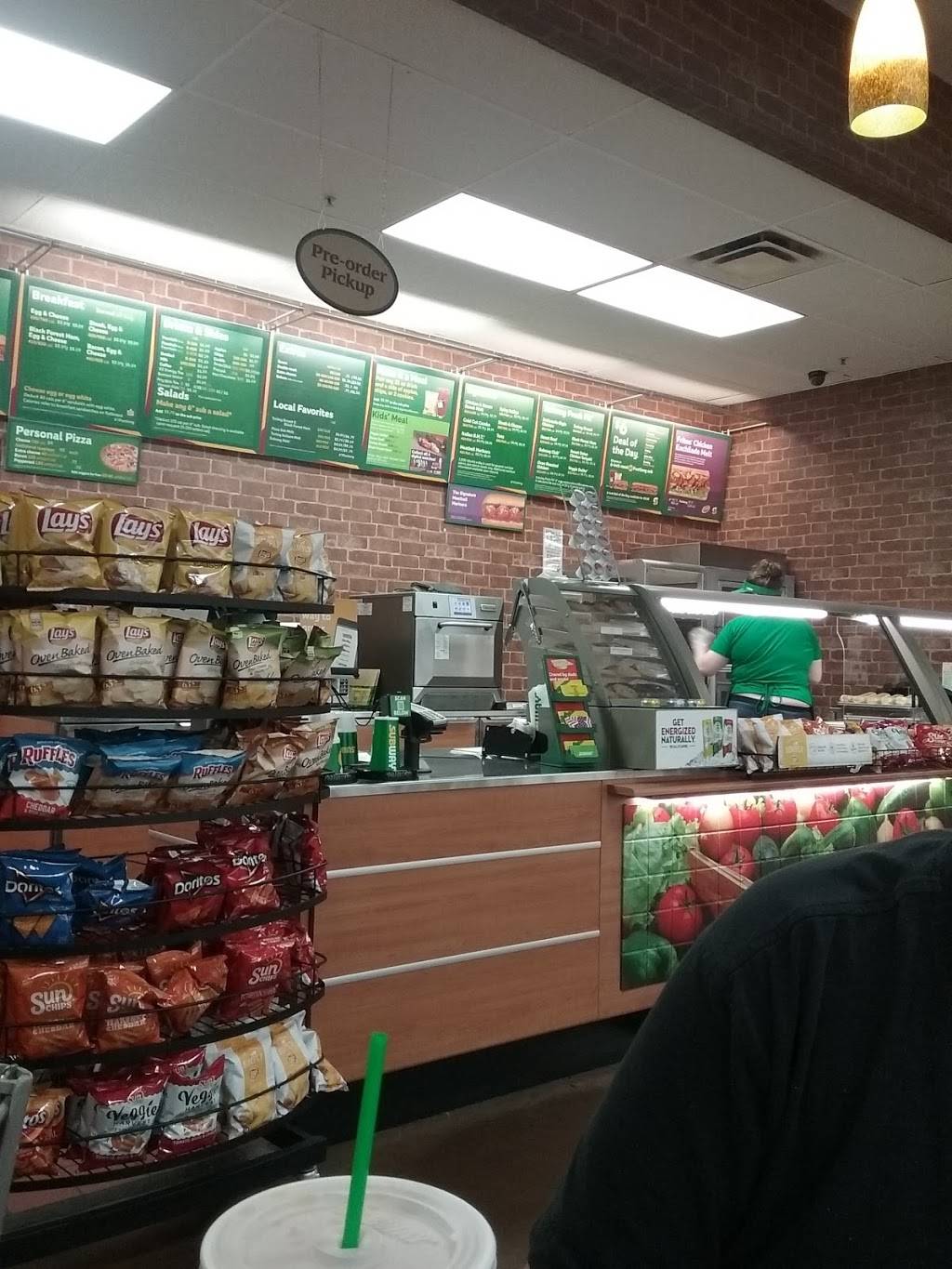 Subway | restaurant | 1215 S Main St, Bryan, OH 43506, USA | 4196364740 OR +1 419-636-4740