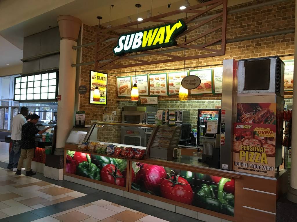 Subway | restaurant | 222 E Towne Way FC7, Madison, WI 53704, USA | 6084058019 OR +1 608-405-8019