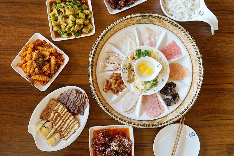 PAVO云炉 | restaurant | 14220 NE 20th St suite a&b, Bellevue, WA 98007, USA | 4256981083 OR +1 425-698-1083