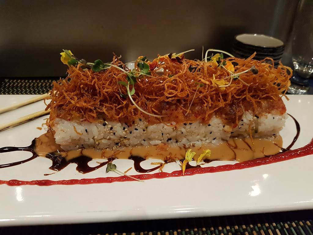 Mikasa Sushi Bar | restaurant | 175 Promenade Du Centropolis, Laval, QC H7T 0B3, Canada | 4506813338 OR +1 450-681-3338