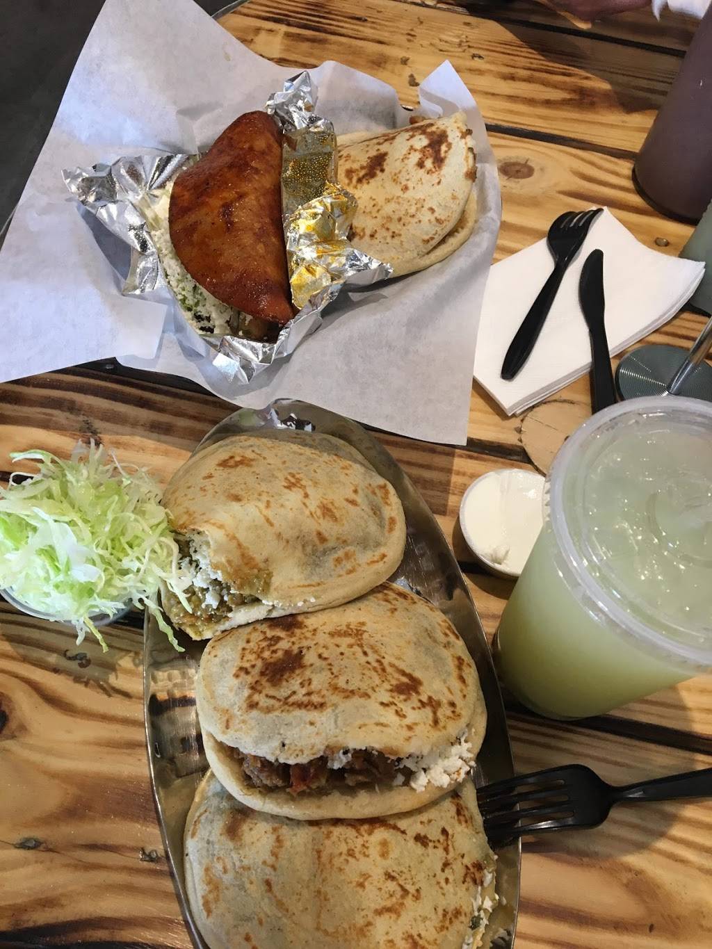 Phatties Mexican Restaurant | restaurant | 242 W Mission Ave Ste D, Escondido, CA 92025, USA | 4422867242 OR +1 442-286-7242