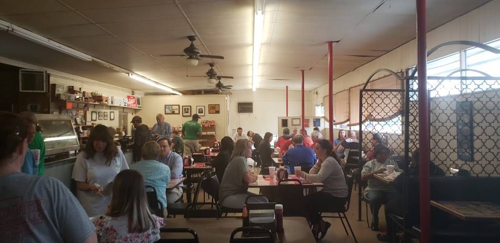 Handy Andy Grocery | restaurant | 800 N Lamar Blvd, Oxford, MS 38655, USA | 6622344621 OR +1 662-234-4621