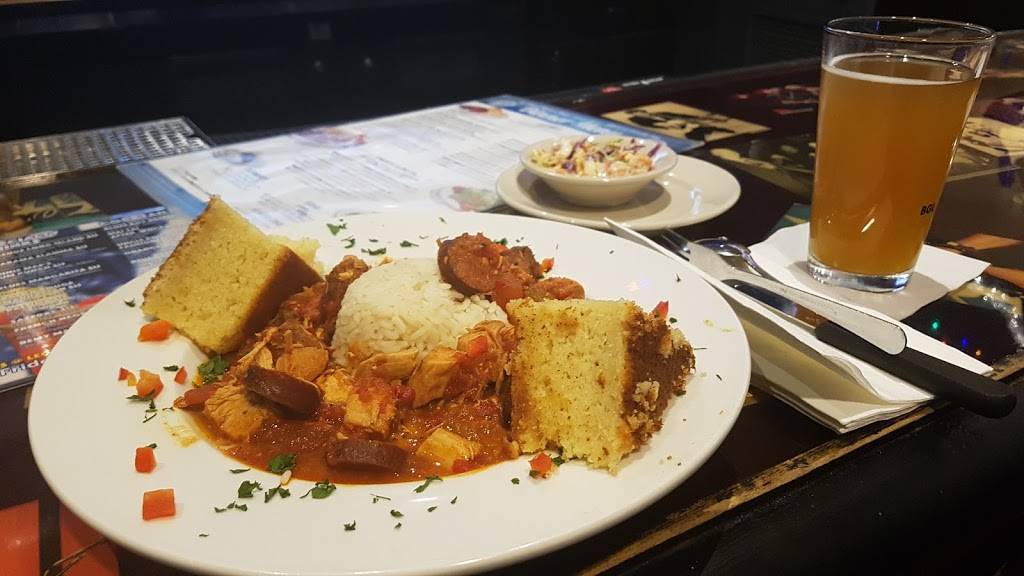 Buddy Guys Legends | night club | 700 S Wabash Ave, Chicago, IL 60605, USA | 3124271190 OR +1 312-427-1190