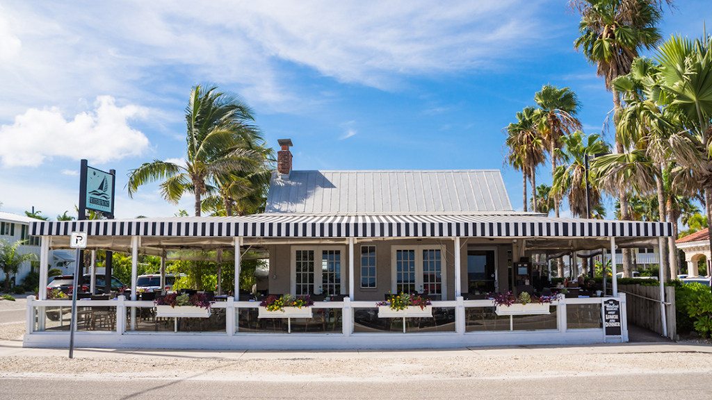 The Waterfront Restaurant | restaurant | 111 S Bay Blvd, Anna Maria, FL 34216, USA | 9417781515 OR +1 941-778-1515