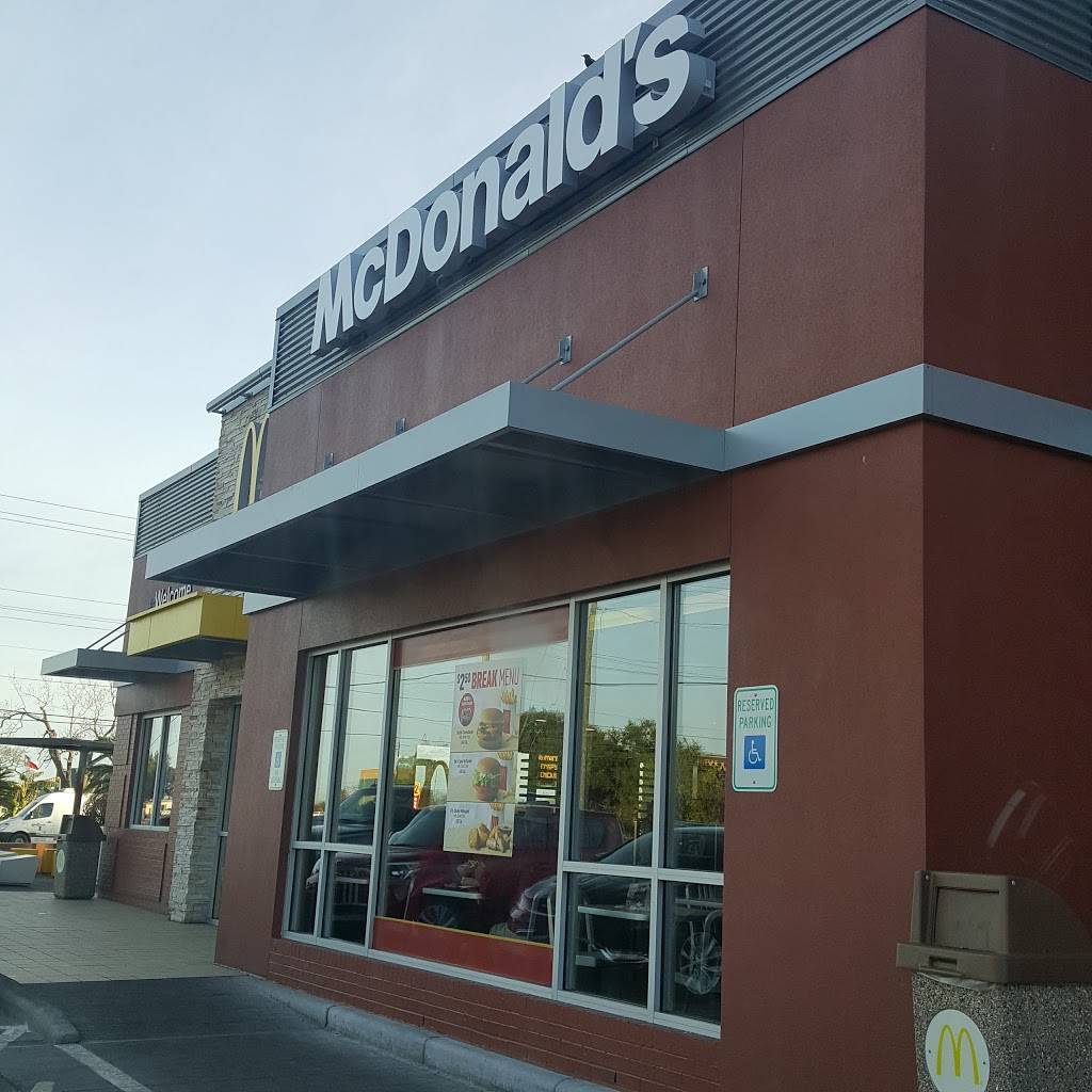 McDonalds | cafe | 1102 S 8th St, La Porte, TX 77571, USA | 2814718515 OR +1 281-471-8515