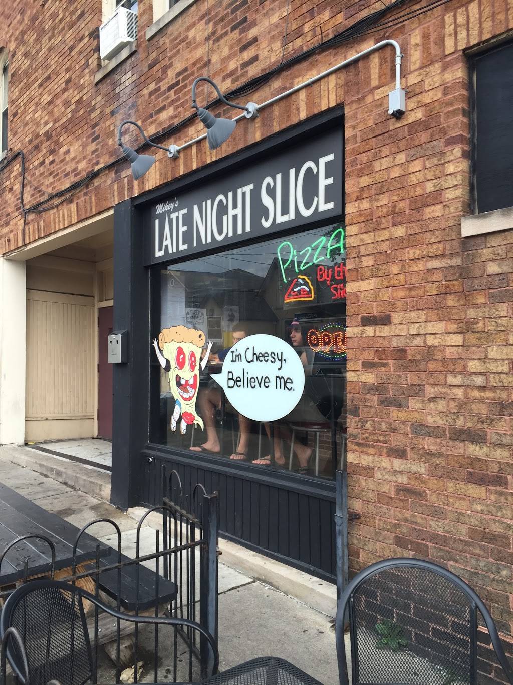 Mikeys Late Night Slice | restaurant | 15 E Duncan St, Columbus, OH 43202, USA | 6142620680 OR +1 614-262-0680