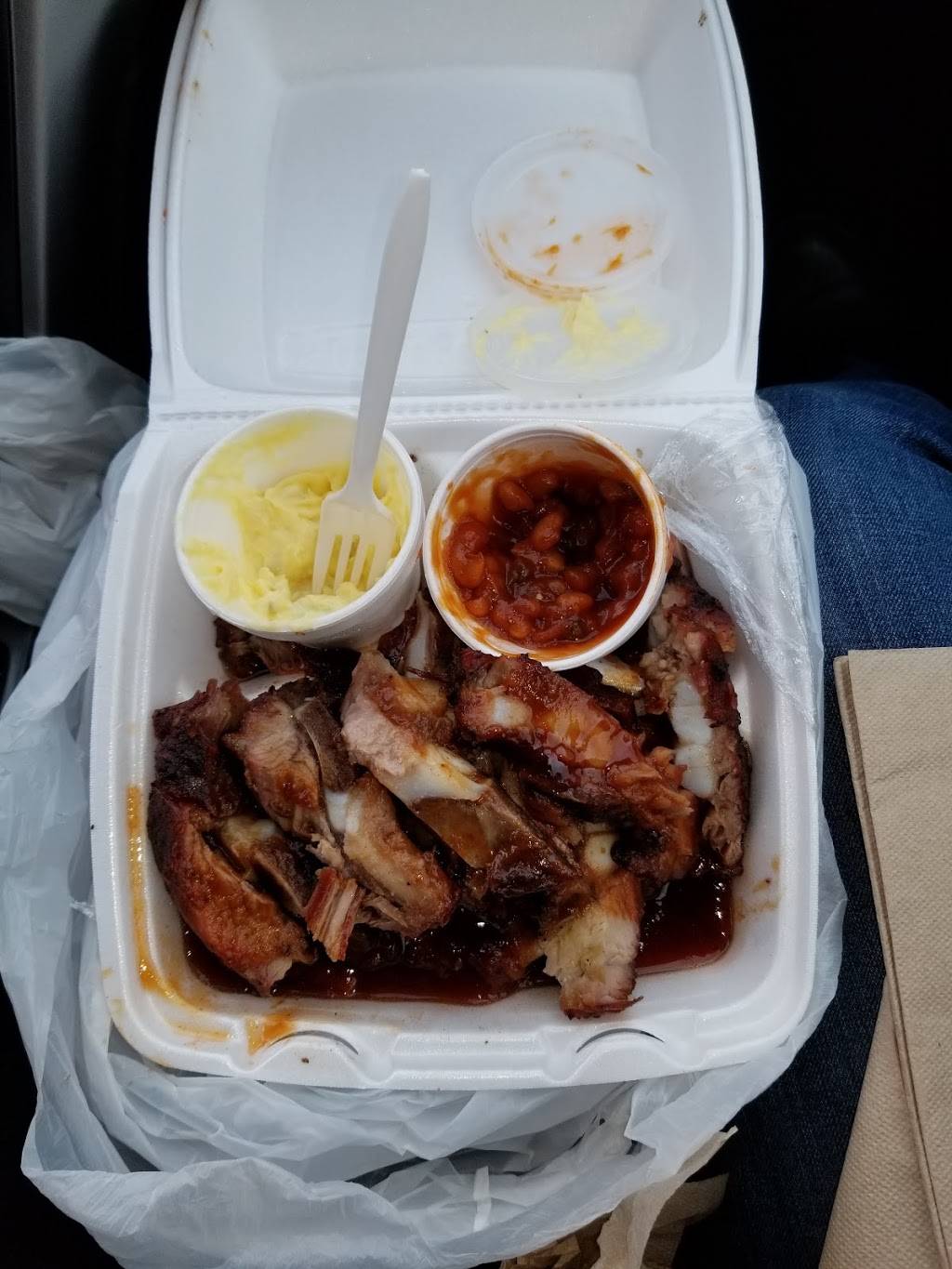 King Ribs Bar-B-Q | restaurant | 4130 N Keystone Ave, Indianapolis, IN 46205, USA | 3175430841 OR +1 317-543-0841