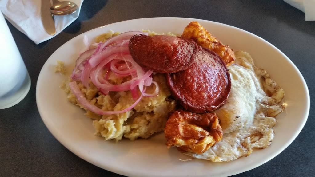 El Tipico Criollo | restaurant | 4721 Normandy Dr, Tampa, FL 33615, USA | 8137708458 OR +1 813-770-8458