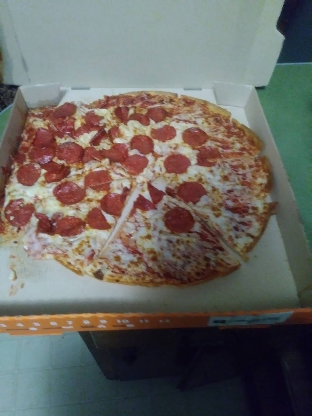 Little Caesars Pizza | meal takeaway | 4100 E Harry St, Wichita, KS 67218, USA | 3166864400 OR +1 316-686-4400