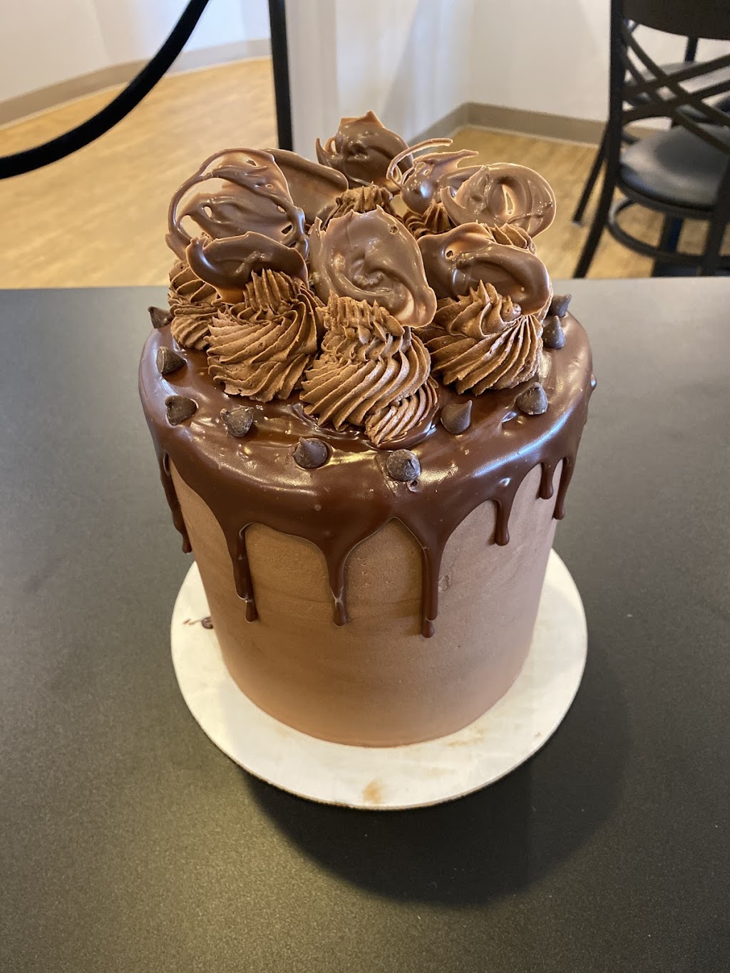 The Confection Connection Cafe and Bakery | restaurant | 1917 Melody Ln, Greenfield, IN 46140, USA | 3173182031 OR +1 317-318-2031