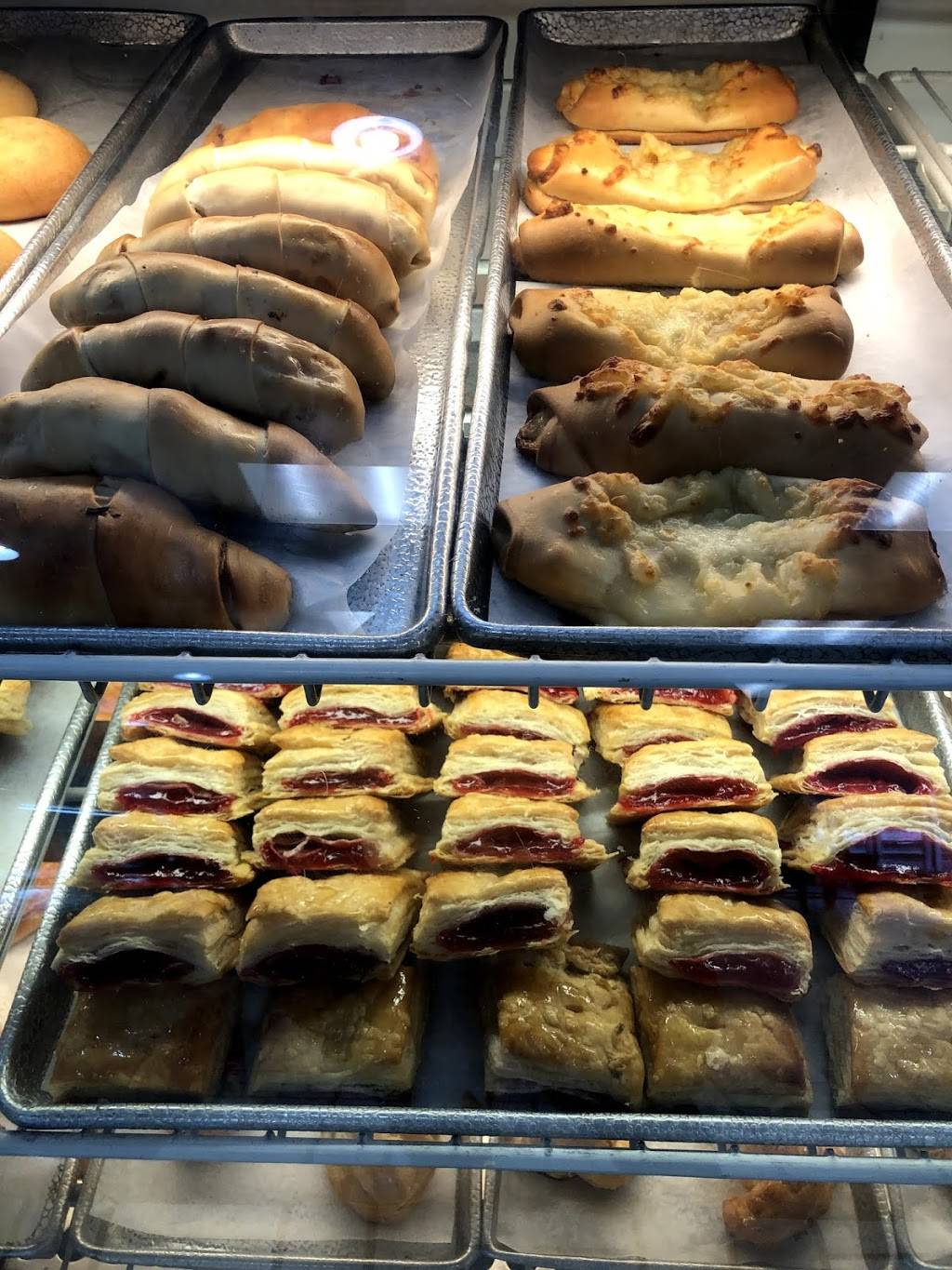 Vecky Bakery | bakery | 17537 Pines Blvd, Pembroke Pines, FL 33029, USA | 9543925958 OR +1 954-392-5958