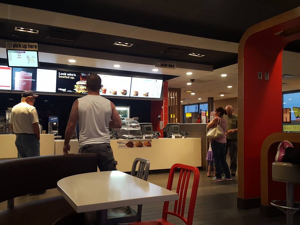 McDonalds | cafe | 2290 N 600 W, Greenfield, IN 46140, USA | 3178944132 OR +1 317-894-4132