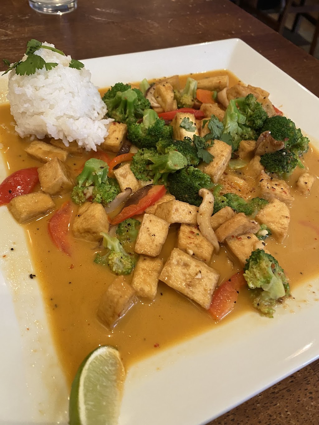 Zero One Ale House | restaurant | 20 W Beauregard Ave, San Angelo, TX 76903, USA | 3256535123 OR +1 325-653-5123