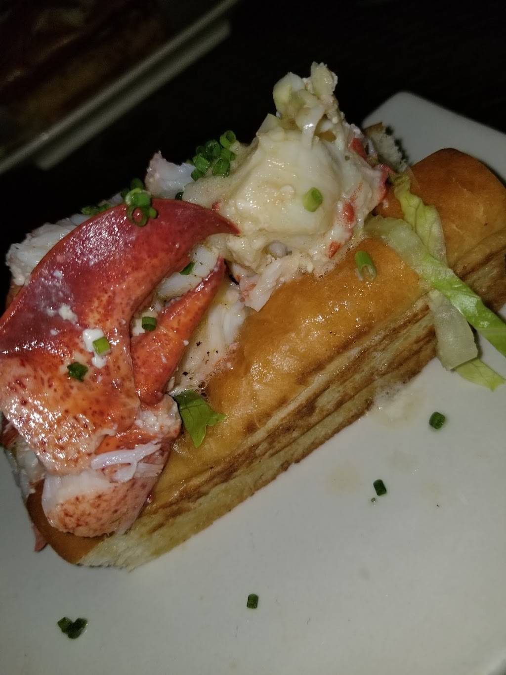 Octopus Bar | restaurant | 560 Gresham Ave SE, Atlanta, GA 30316, USA | 4046279911 OR +1 404-627-9911