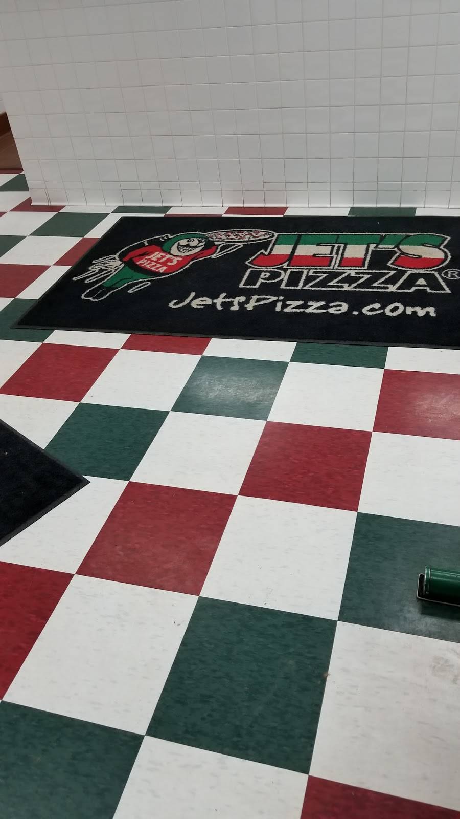 Jets Pizza | meal delivery | 901 Nordic Dr, White Lake, MI 48383, USA | 2488890011 OR +1 248-889-0011