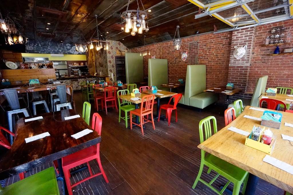 Bareburger | restaurant | Bareburger Park Slope, 170 7th Ave, Brooklyn, NY 11215, USA | 7187682273 OR +1 718-768-2273