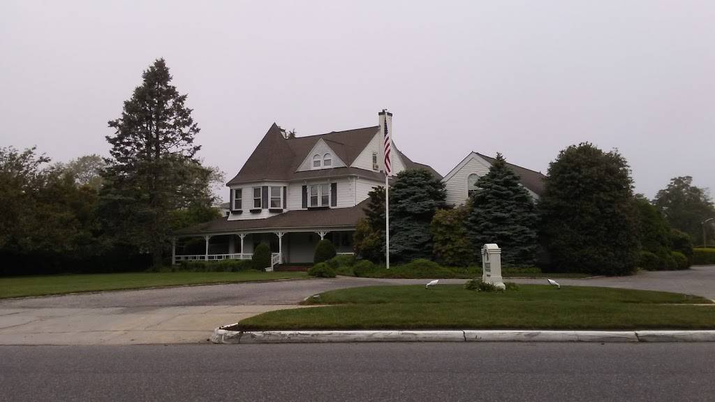 Red Bar Brasserie | restaurant | 210 NY-27A, Southampton, NY 11968, USA | 6312830704 OR +1 631-283-0704