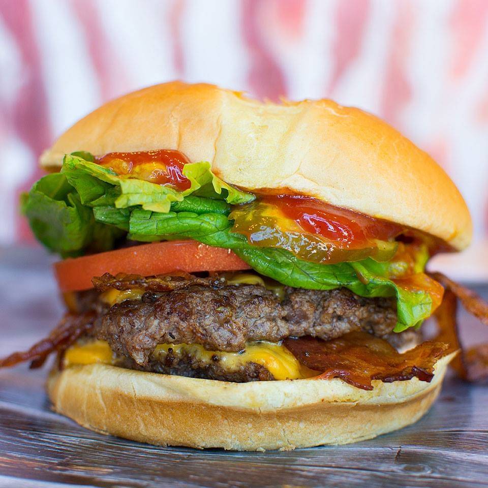 Wayback Burgers | restaurant | 13608 Midway Rd, Farmers Branch, TX 75244, USA | 2144849165 OR +1 214-484-9165