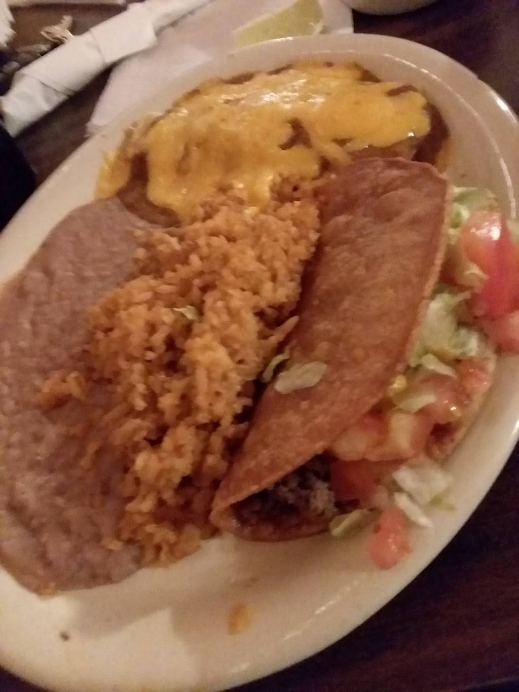 Villas Restaurant | restaurant | 1503 Ave U, Hondo, TX 78861, USA | 8304263269 OR +1 830-426-3269