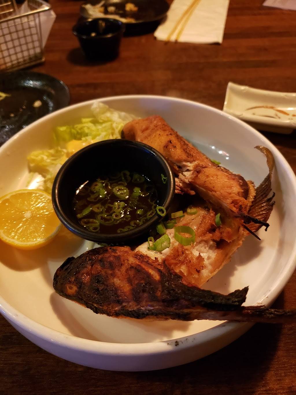 Zu Izakaya Asian Kitchen Bar | restaurant | 2210 N Scottsdale Rd, Tempe, AZ 85281, USA | 4806254372 OR +1 480-625-4372