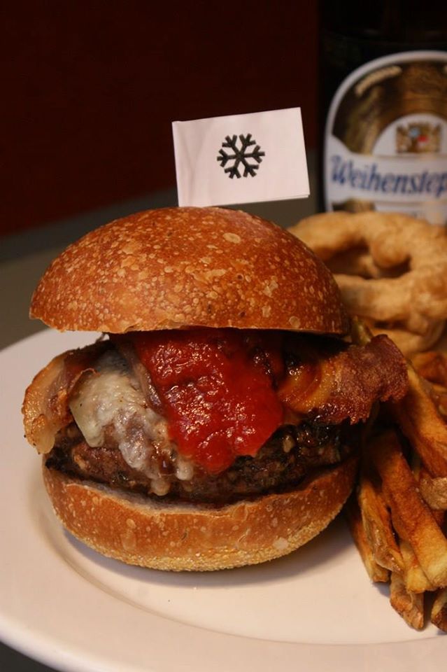 The Slide Inn | restaurant | 2348 SE Ankeny St, Portland, OR 97214, USA | 5033411381 OR +1 503-341-1381