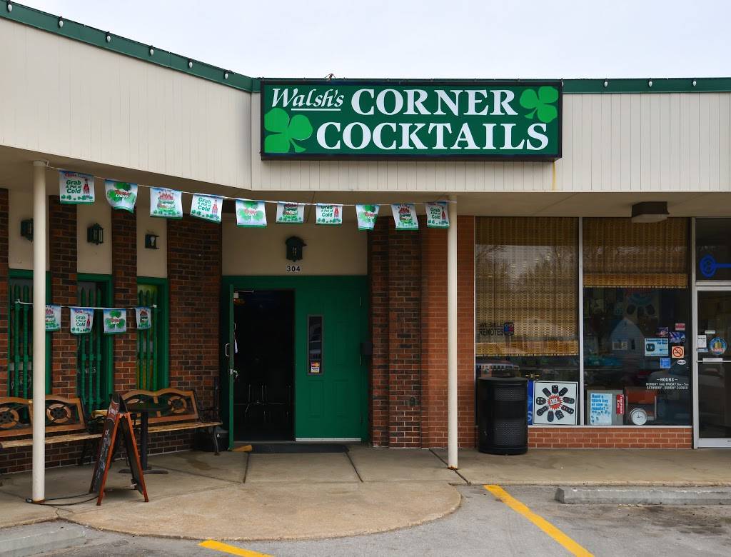 Walshs Corner Cocktail | restaurant | 304 W 85th St, Kansas City, MO 64114, USA | 8163617099 OR +1 816-361-7099