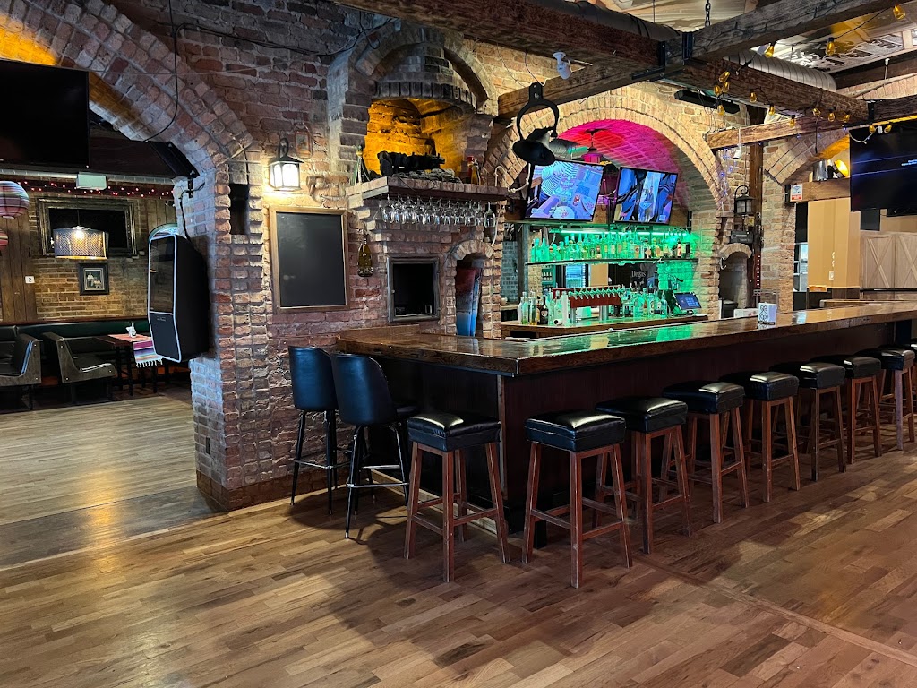 Agave Bar & Grill | restaurant | 3246 N Central Ave, Chicago, IL 60634, USA | 7733546464 OR +1 773-354-6464