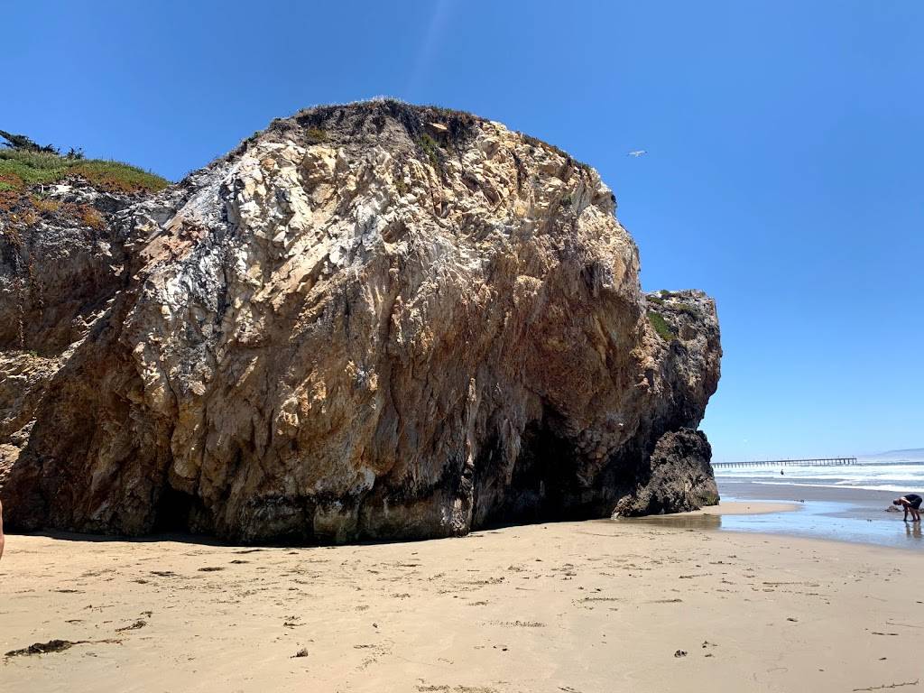 La Tapatia Market & Deli | restaurant | 646 S 13th St, Grover Beach, CA 93433, USA | 8054746851 OR +1 805-474-6851