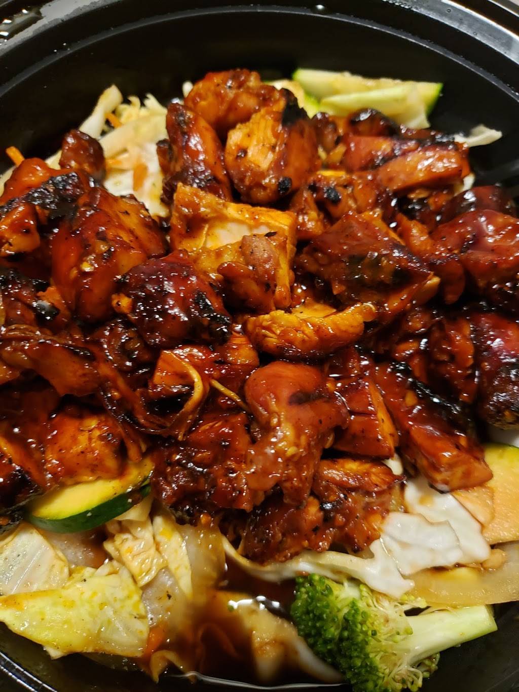 Teriyaki Madness | restaurant | 28880 Wixom Rd, Wixom, MI 48393, USA | 7348926850 OR +1 734-892-6850