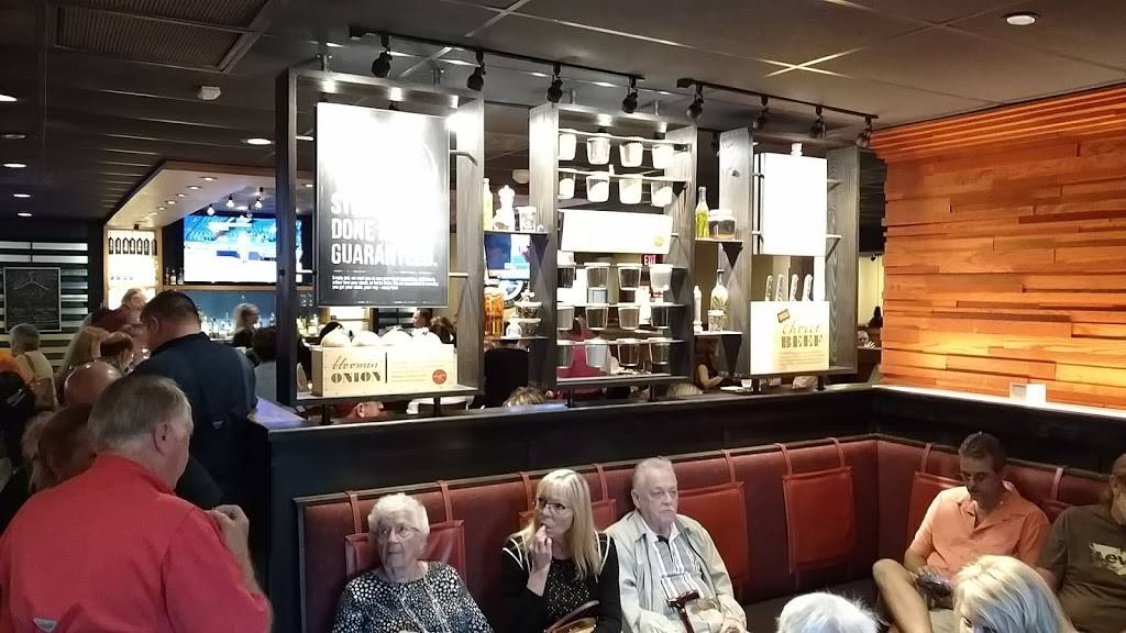 Outback Steakhouse | restaurant | 1642 NE Pine Island Rd, Cape Coral, FL 33909, USA | 2397725454 OR +1 239-772-5454