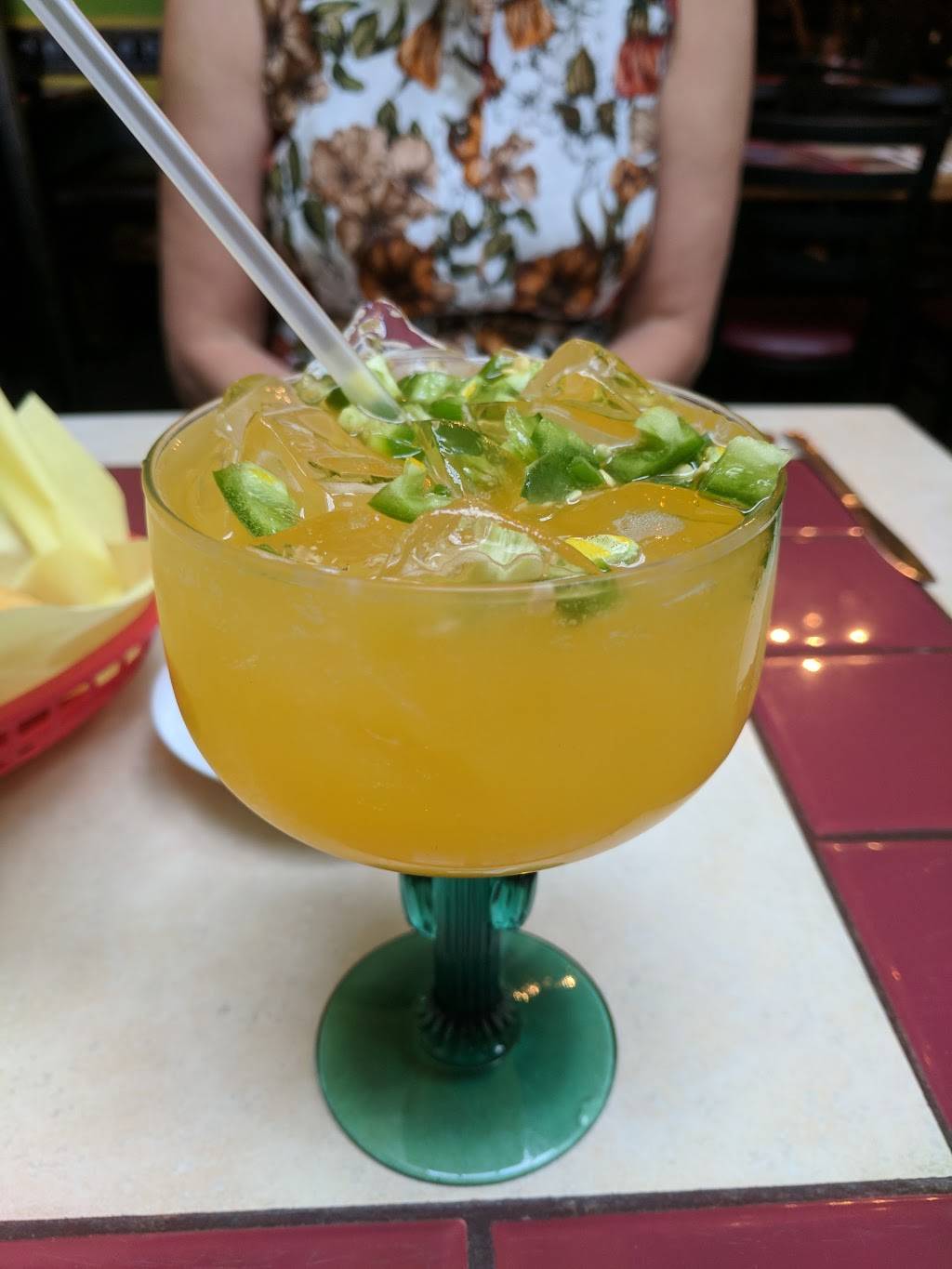 El Farol Mexican Restaurant | restaurant | 1467 E Republican St, Seattle, WA 98112, USA | 2063259005 OR +1 206-325-9005